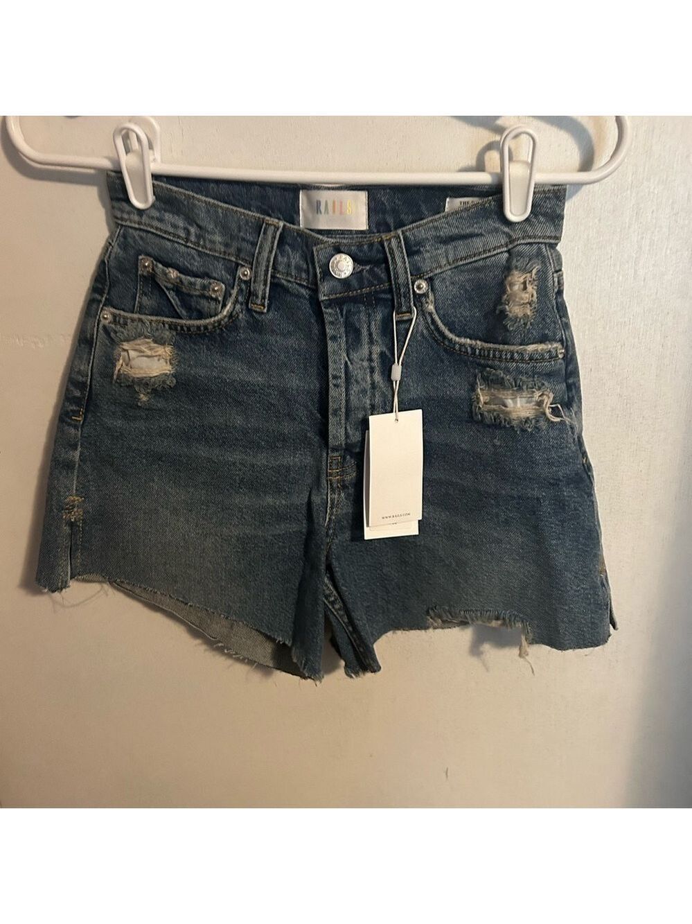 Rails cut off shorts